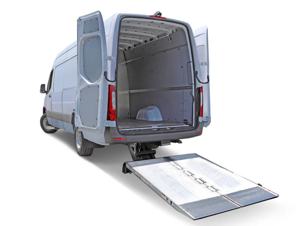 5F2A2968-Tranist w TommyGate-web7 Ford Transit<br/>
Freight Transport